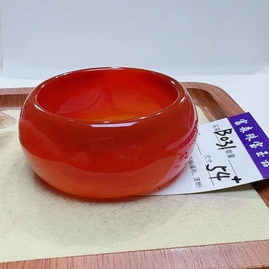 玛瑙/玉髓手镯未镶嵌@**…