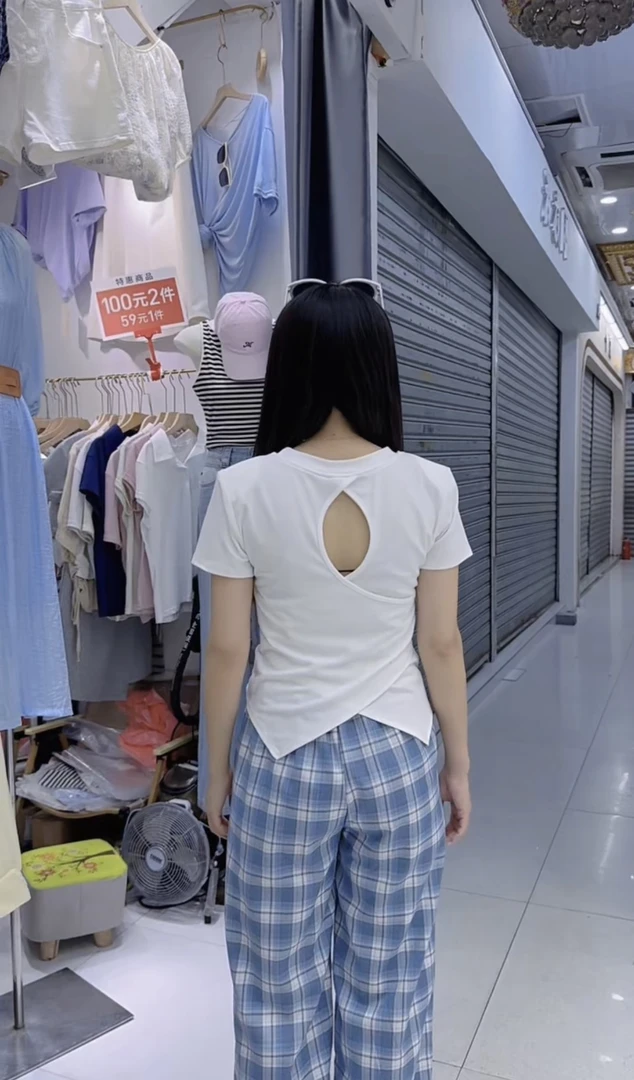 《盈盈家》短袖镂空通勤圆领T恤