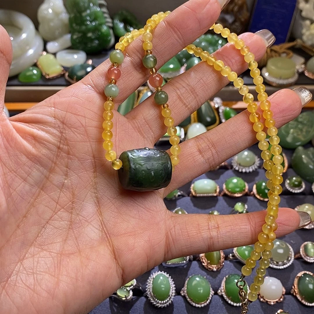 和田玉挂件未镶嵌