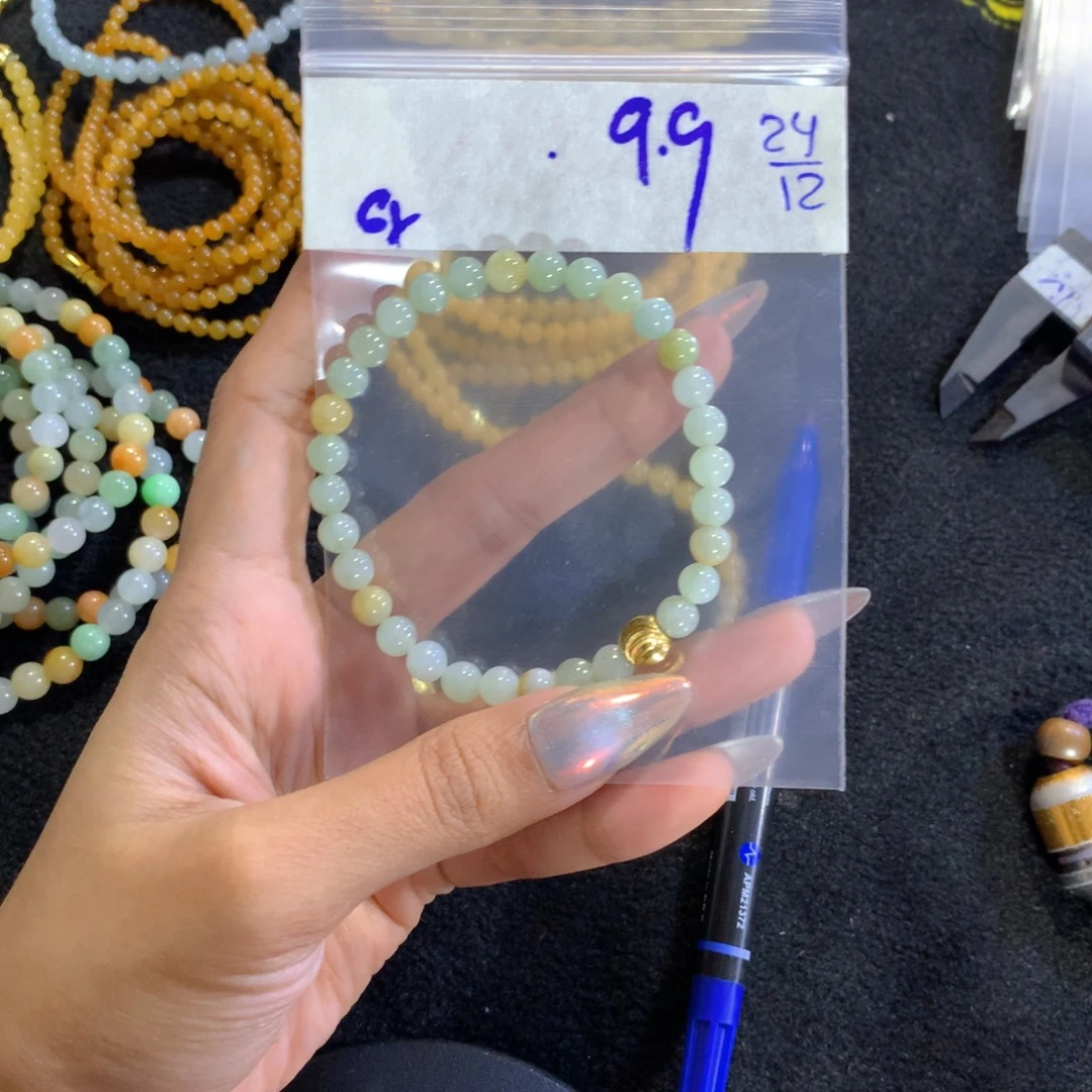 定制翡翠未镶嵌天然缅翡翠