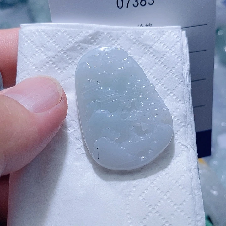 翡翠未镶嵌颈饰天光墟翡翠市场现金代购