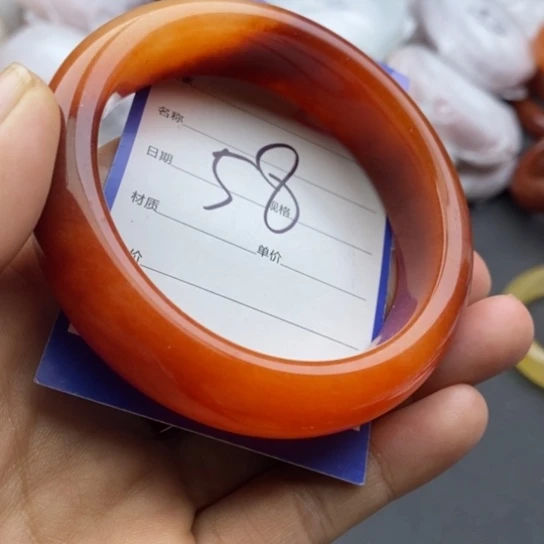 石英质玉未镶嵌手镯