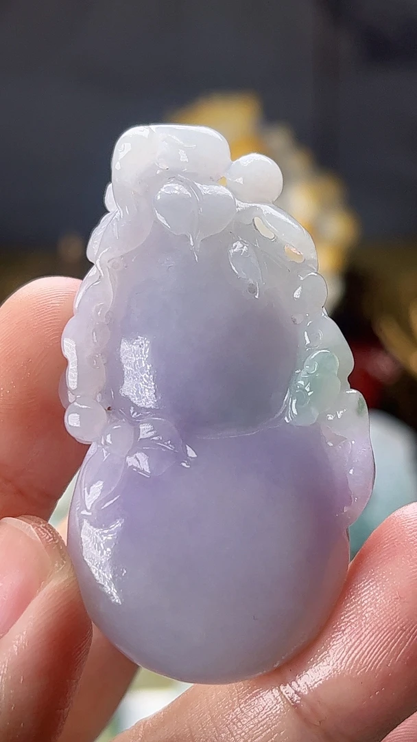 天然缅甸翡翠冰淡紫罗兰葫芦吊坠毛货买断需抛光尺寸高54宽28厚10