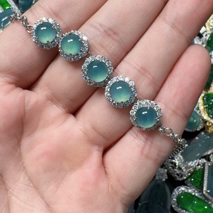 翡翠未镶嵌颈饰天然A货翡翠放漏