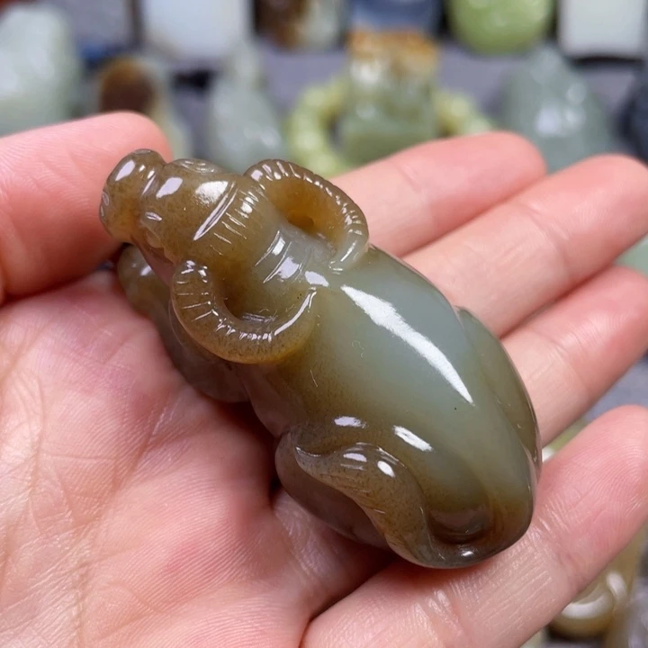 未镶嵌和田玉挂件