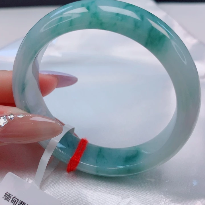 翡翠未镶嵌手镯51圈