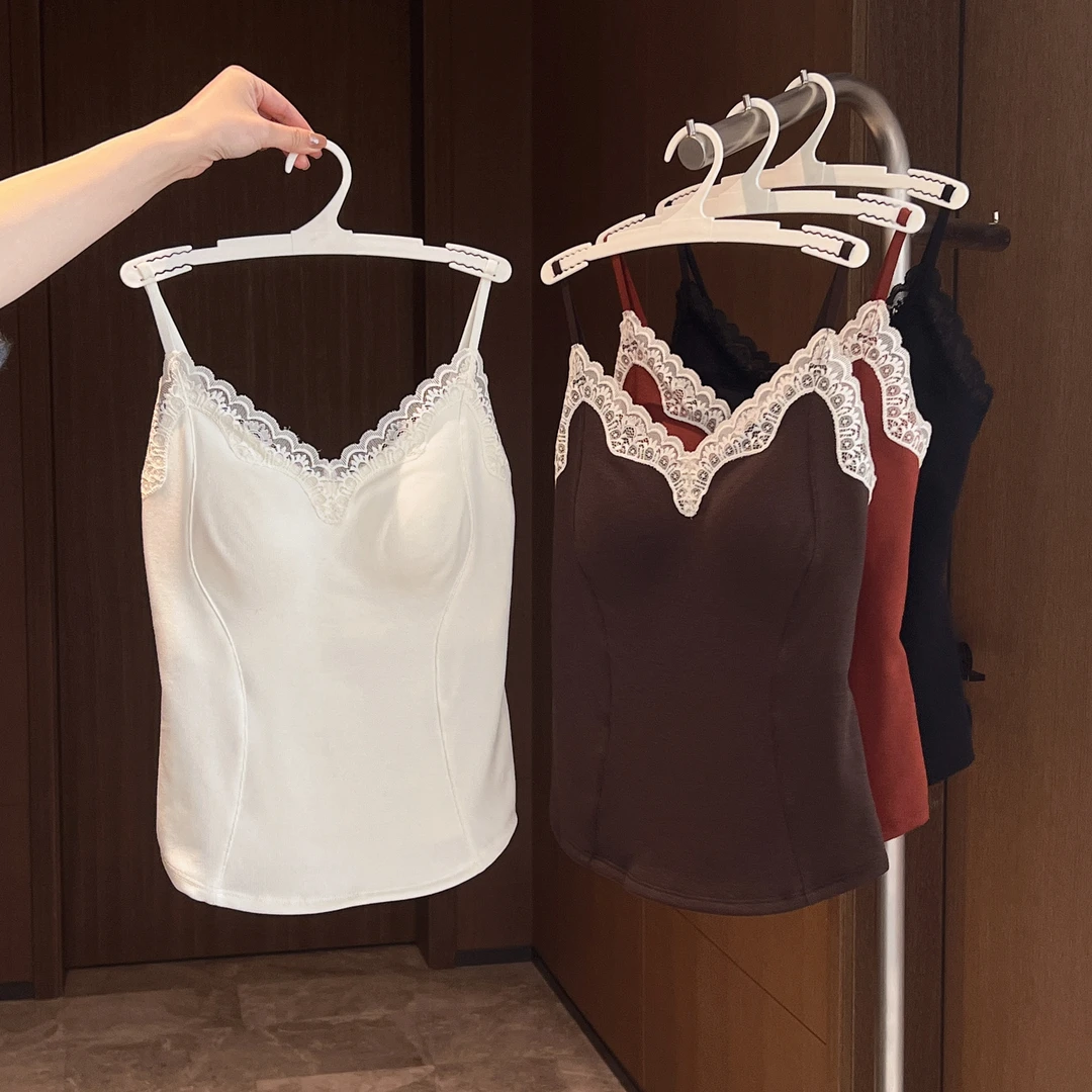 秋冬纯欲蕾丝V领撞色螺纹吊带背心女秋冬带胸垫磨绒保暖