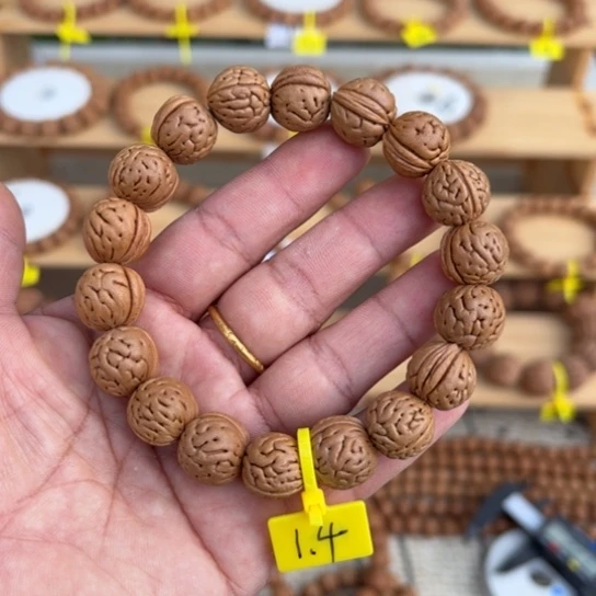 木质非金属野生桃核