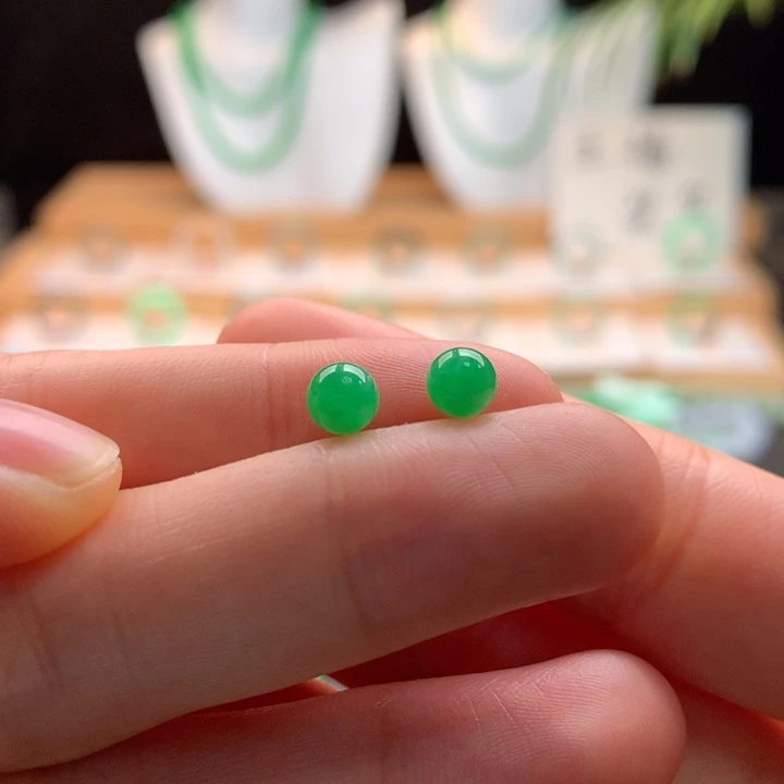 翡翠未镶嵌颈饰天然缅甸A货翡翠卡5mm