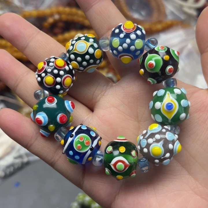 玻璃颈饰一颗卡17，喊我选