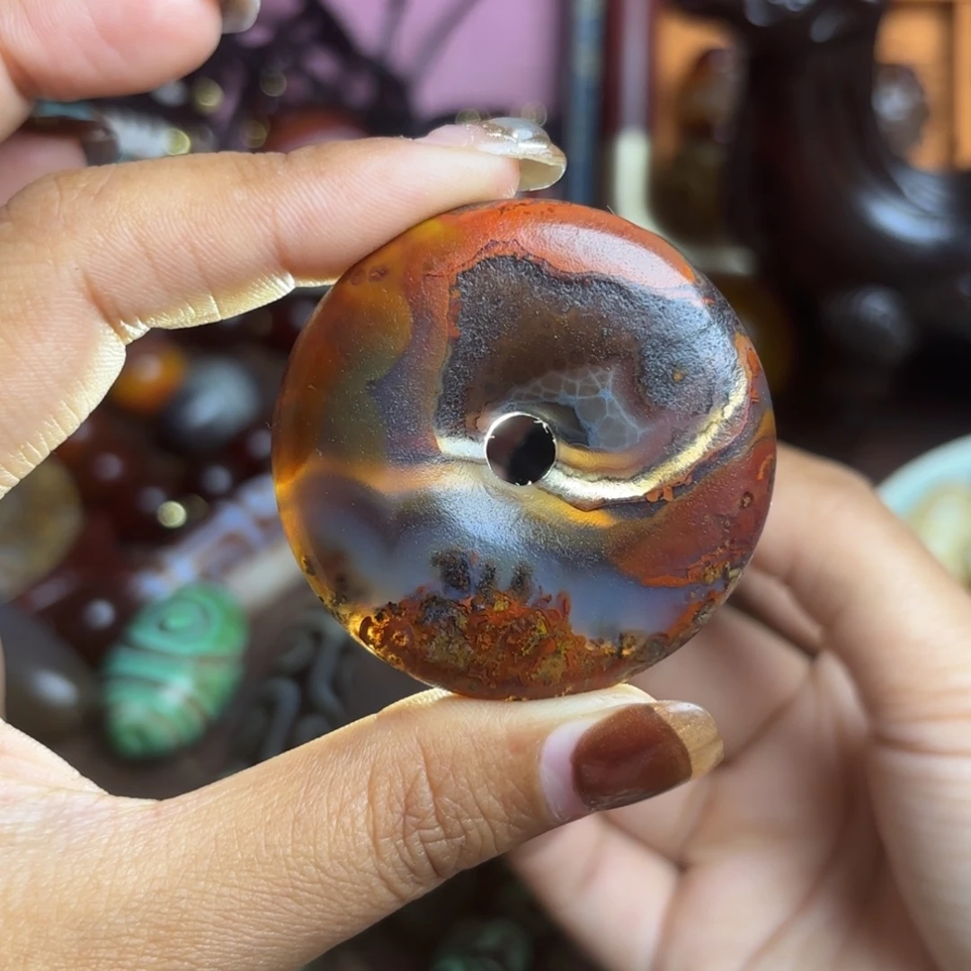 玛瑙/玉髓未镶嵌颈饰千里江山秋意浓