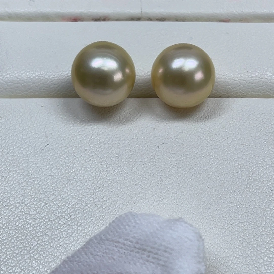 耳饰18K金镶嵌海水珍珠10-11mm