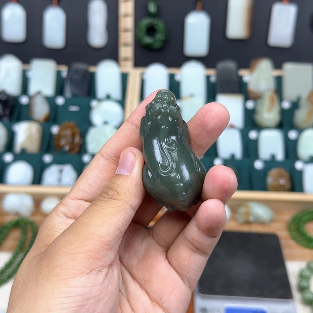 和田玉挂件未镶嵌