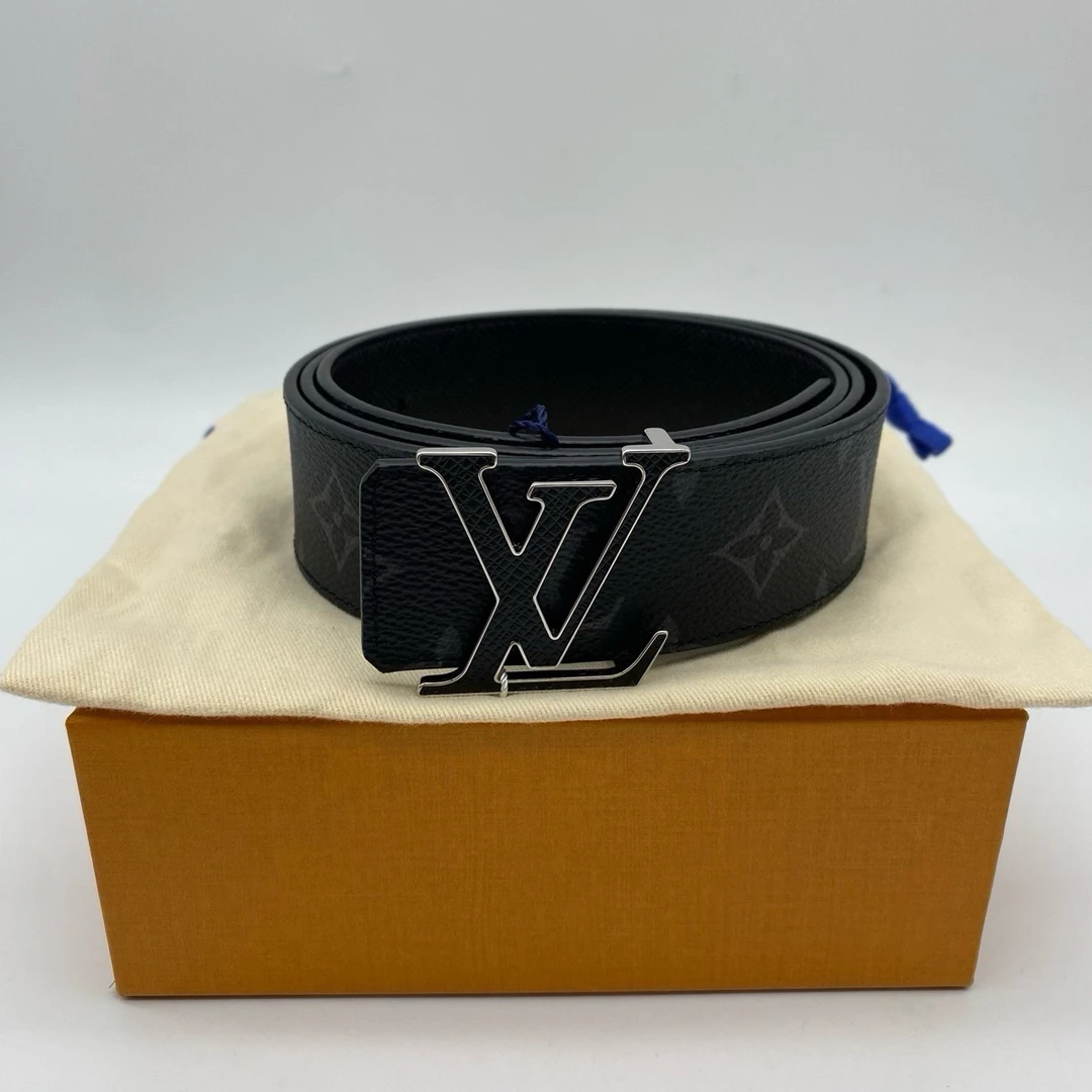 99新 LouisVuitton/路易威登 100码皮扣银边黑花腰带11948351