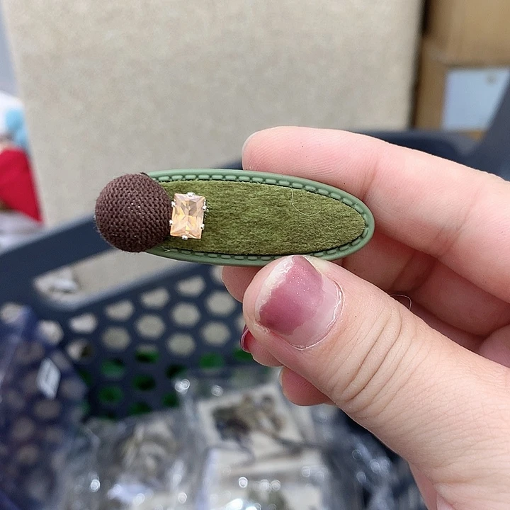 布艺非金属泡菜绿色豆豆鸭嘴单只