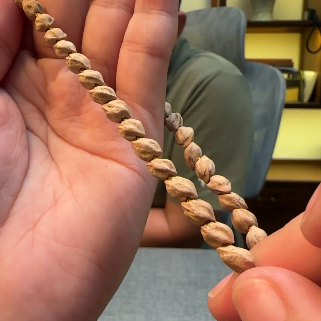 柏香籽/百香籽手串手持