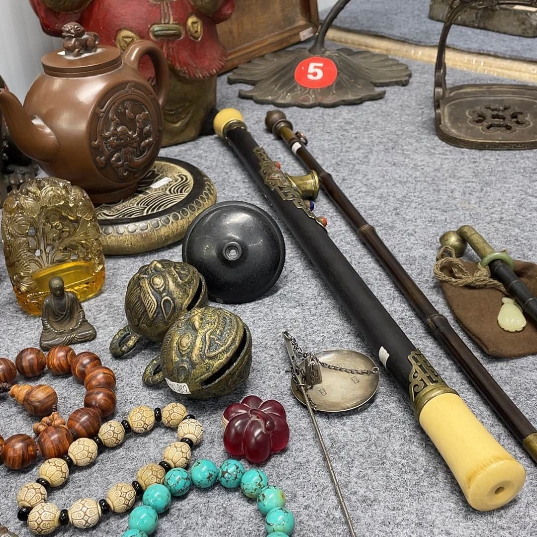 明***轩铜摆件一个小物件