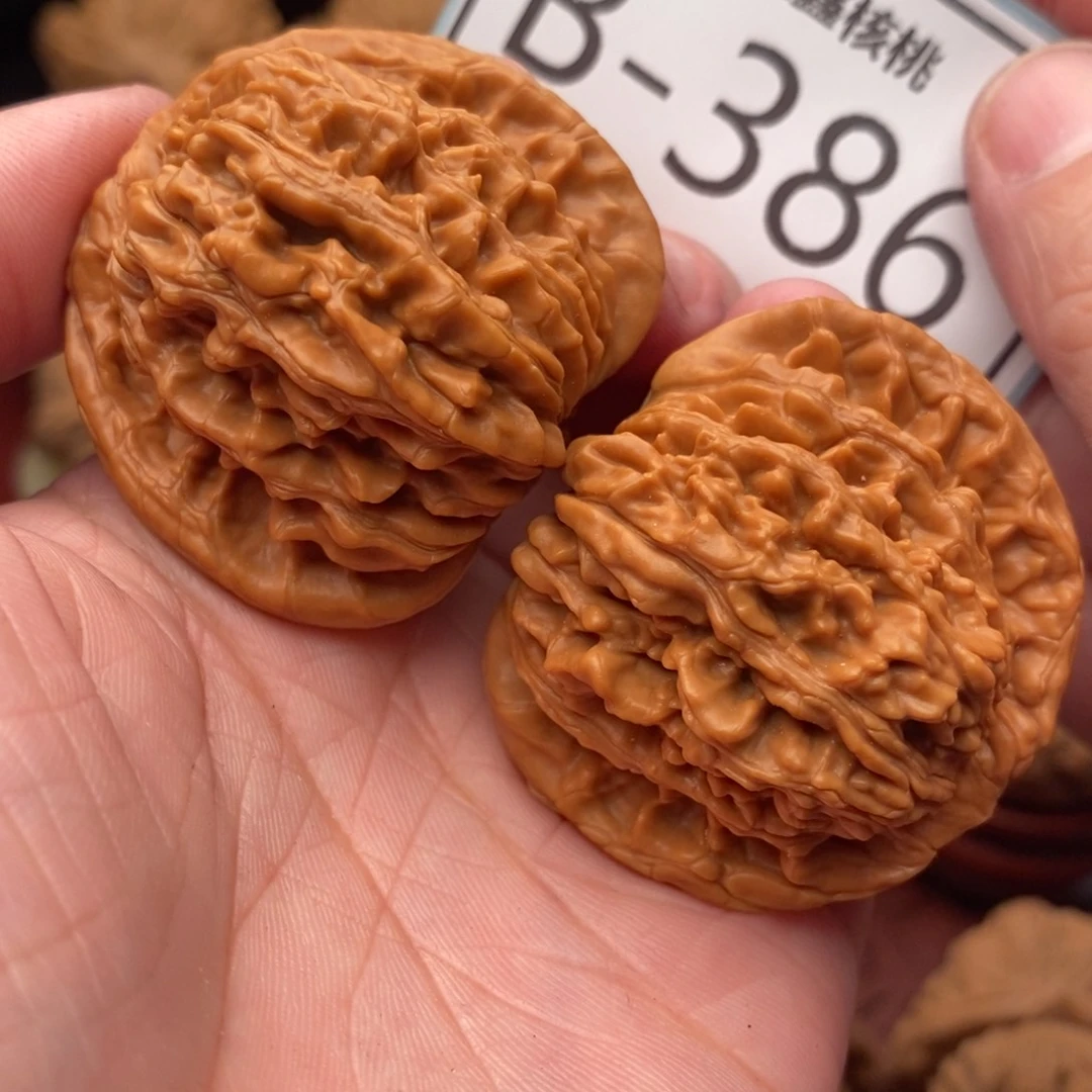 文玩核桃把件汉高楼42