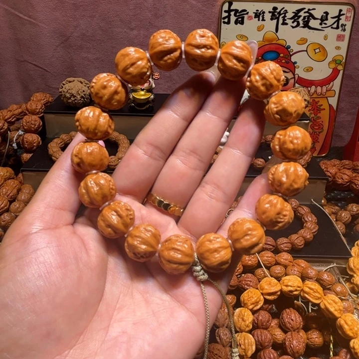 超***期手串文玩核桃精品