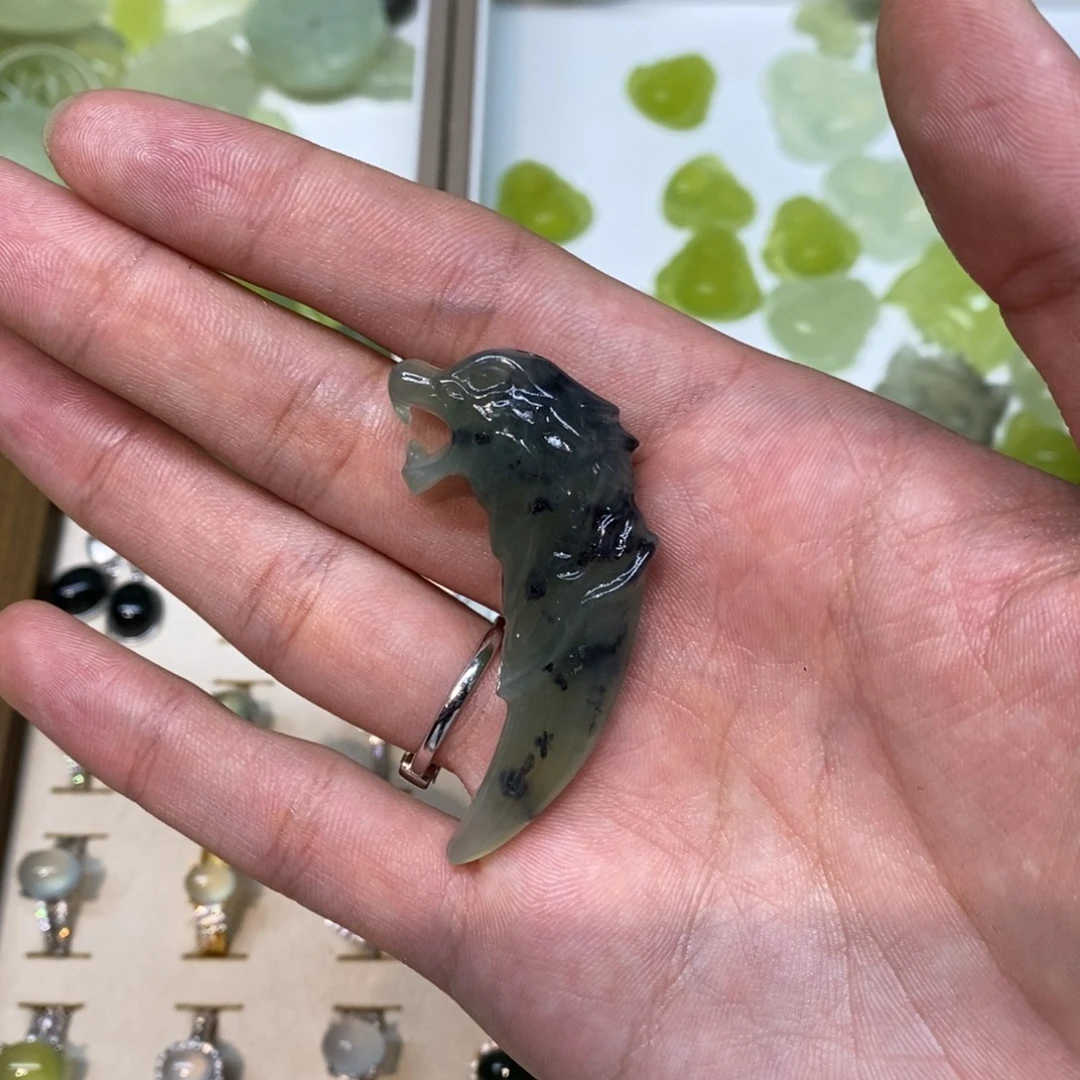 岫玉未镶嵌吊坠(不含链)