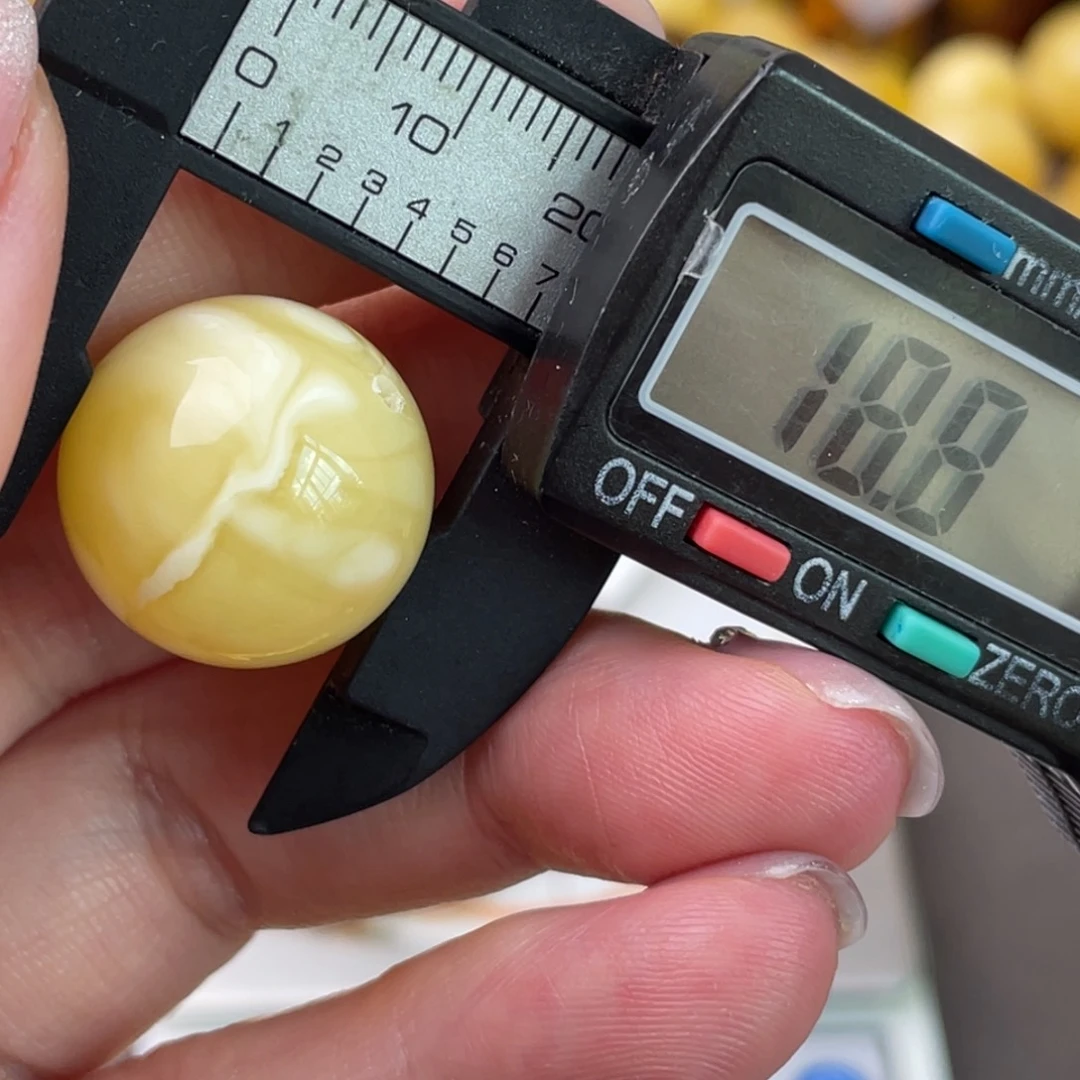 未镶嵌琥珀裸石蜜蜡34
