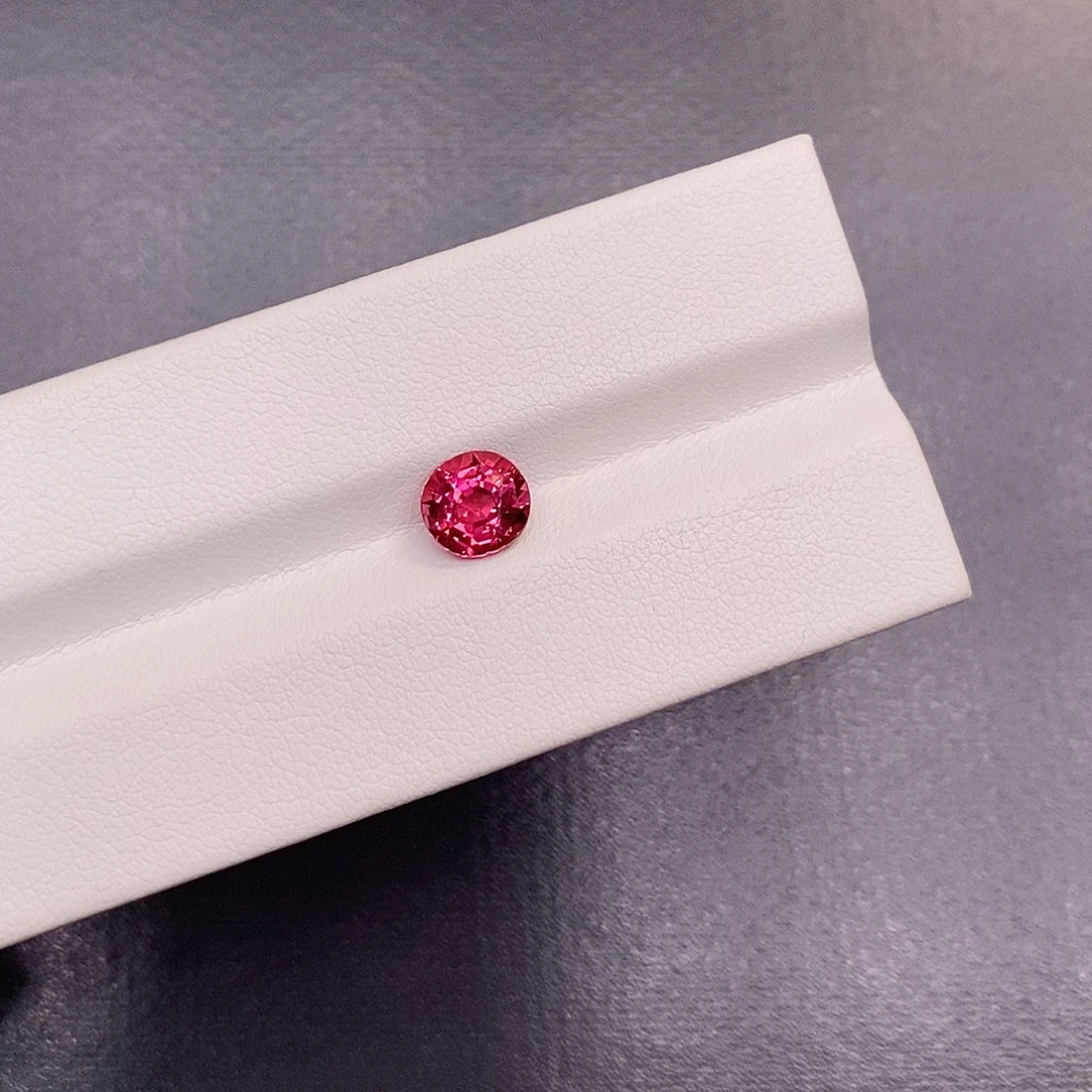 未镶嵌裸石碧玺1.23克拉