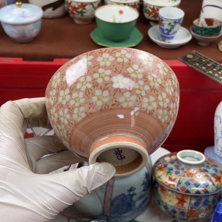 他家瓷器真美…开播了