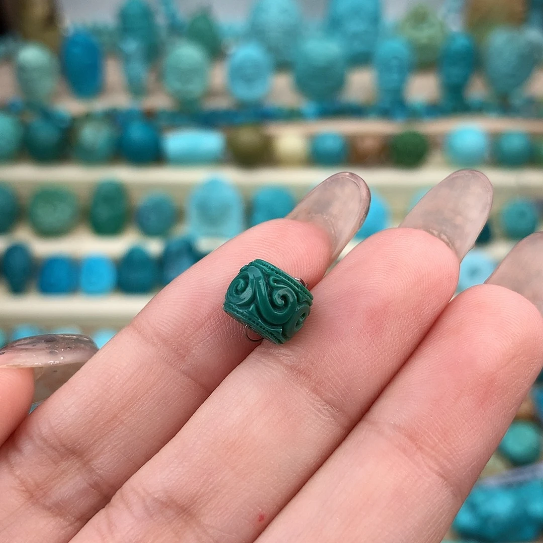 绿松石未镶嵌珠宝奇石