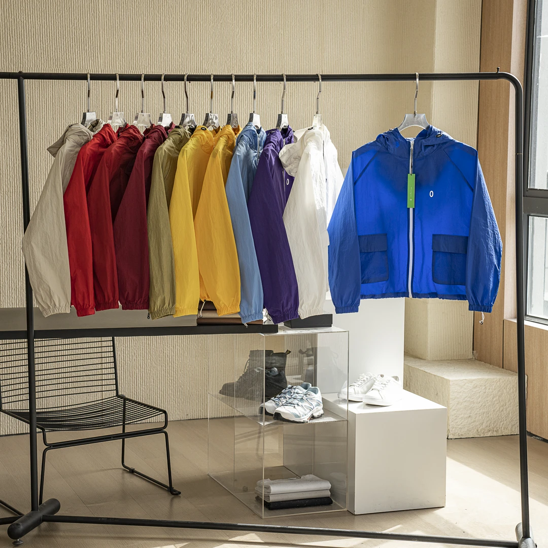 视觉盛宴！小众高级感短款廓形宽松防晒衣户外连帽机能小夹克风衣