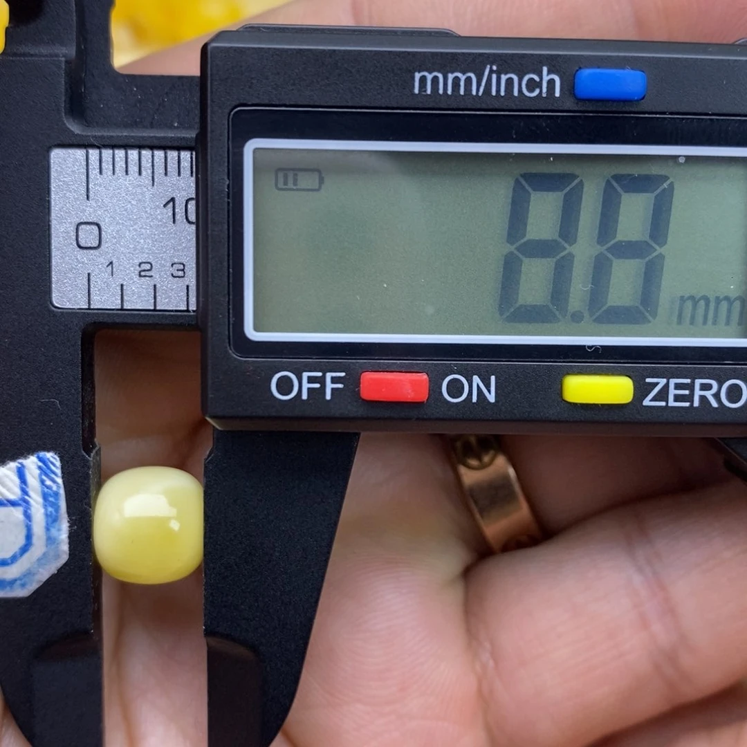 琥珀裸石未镶嵌8.8x9.5老型