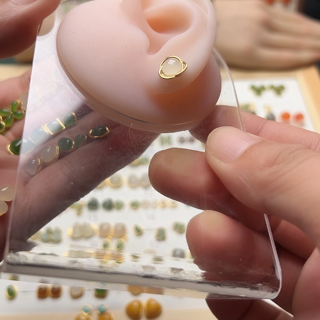 和田玉银S925镶嵌耳饰