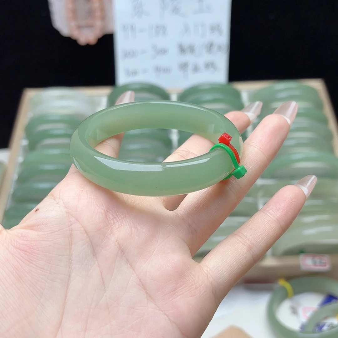 石英质玉手镯未镶嵌5455