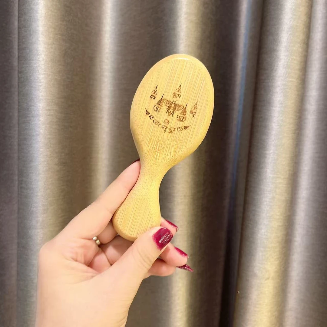 非金属皮质婚庆饰品   定制款 蜜蜂梳子 纯手工  吊 坠N