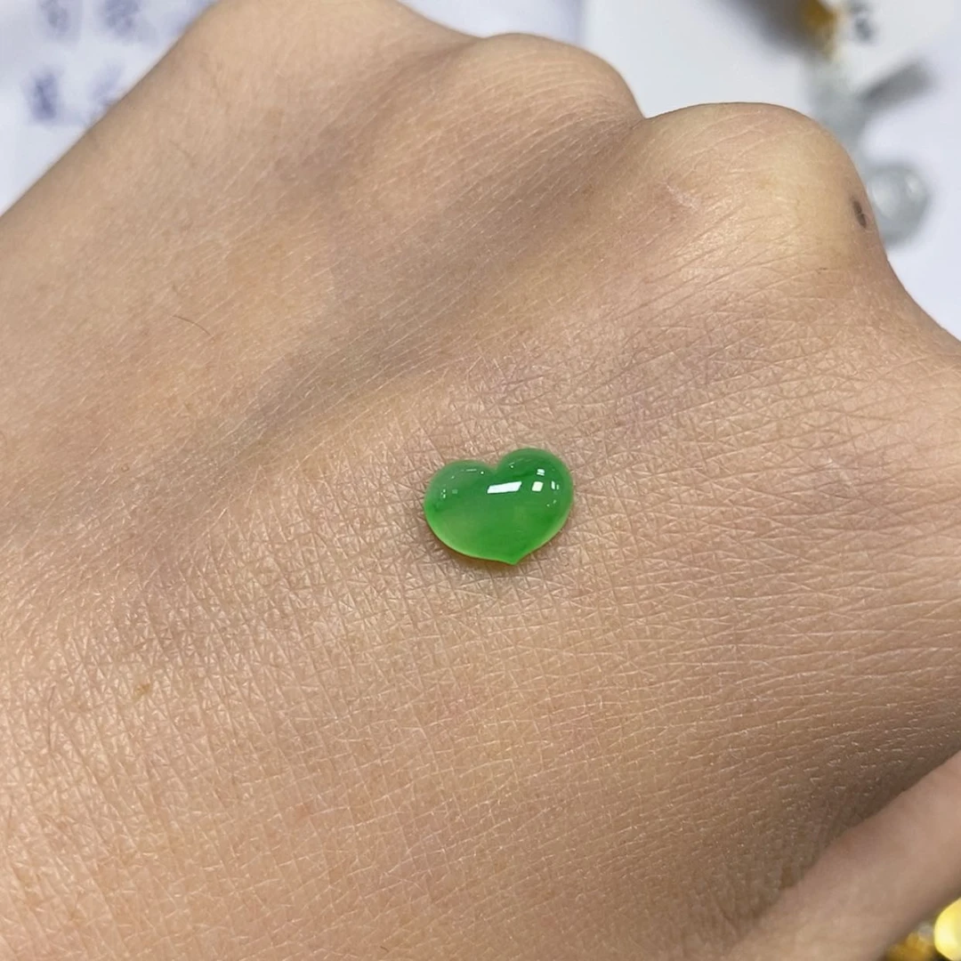 【闪购商品】颈饰未镶嵌翡翠天*座吊坠