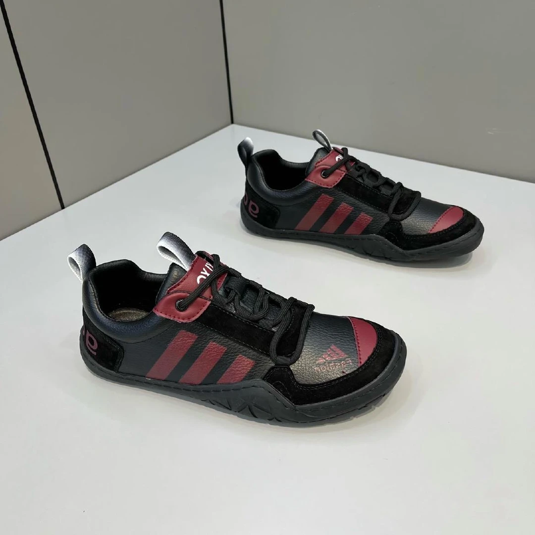 男鞋欧洲站秋季网红三道杠皮面休闲运动鞋2025新款轻便软底开车鞋