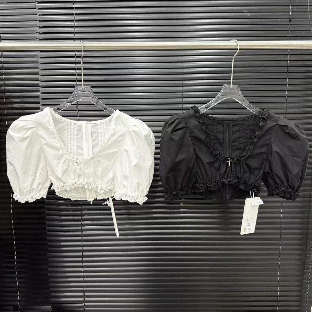 付新博女装小众设计褶皱泡泡袖短款U型领衬衫女14686