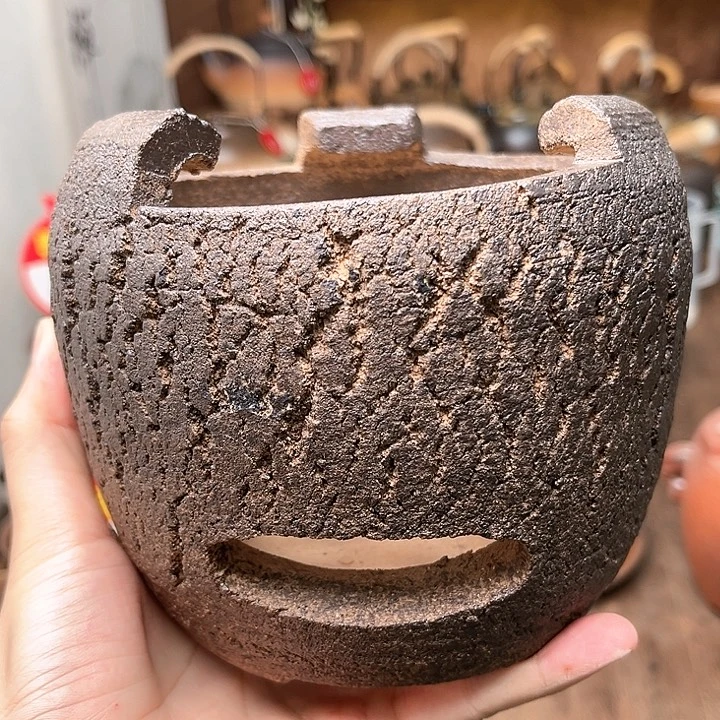 微瑕炭炉一个。。。。。。。