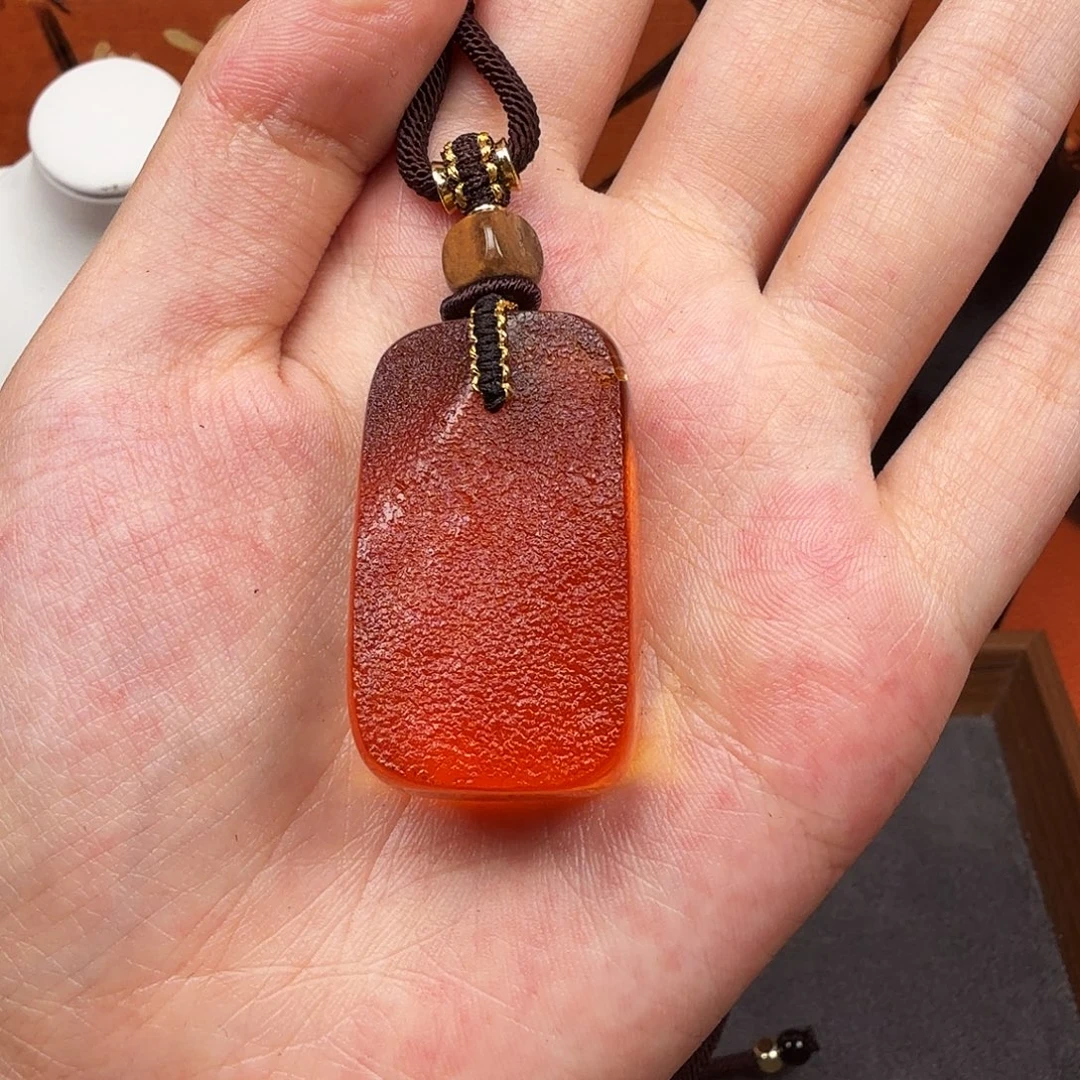 蜜蜡未镶嵌吊坠(赠链)