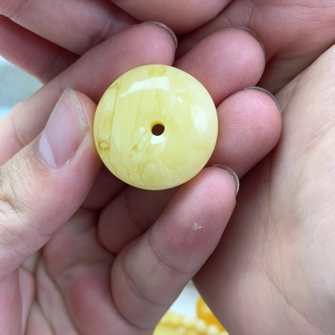 未镶嵌琥珀珠宝奇石