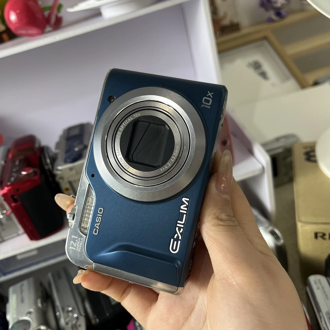 9新 Casio/卡西欧 卡西欧H10 带美颜相机大屏幕小长焦相机 包配件