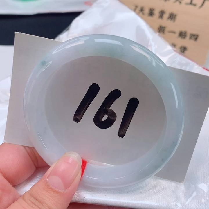 翡翠手镯未镶嵌正圈57.58