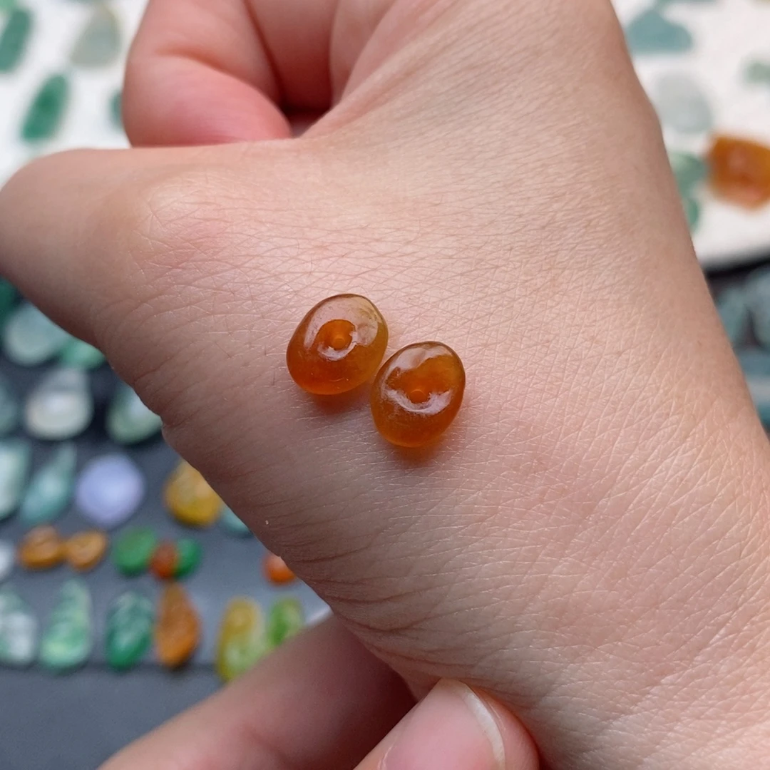 定制翡翠未镶嵌风生水起