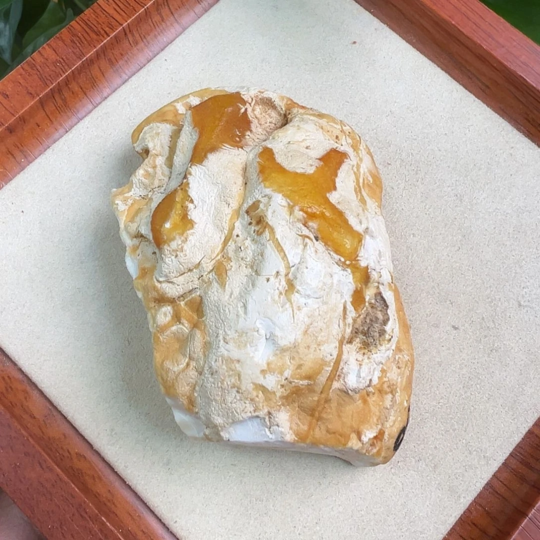 定制琥珀未镶嵌瓷白妖花蜜蜡