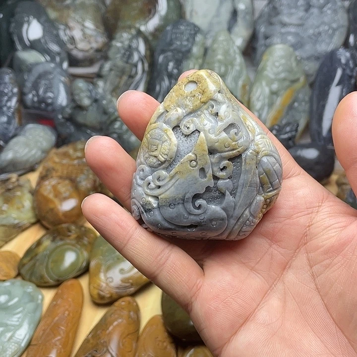 和田玉未镶嵌挂件