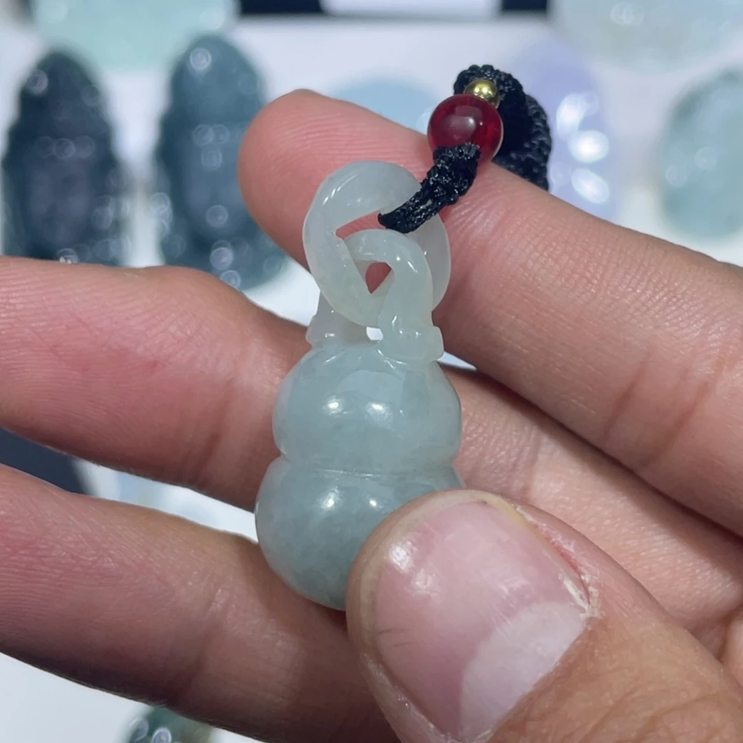 翡翠未镶嵌颈饰88888