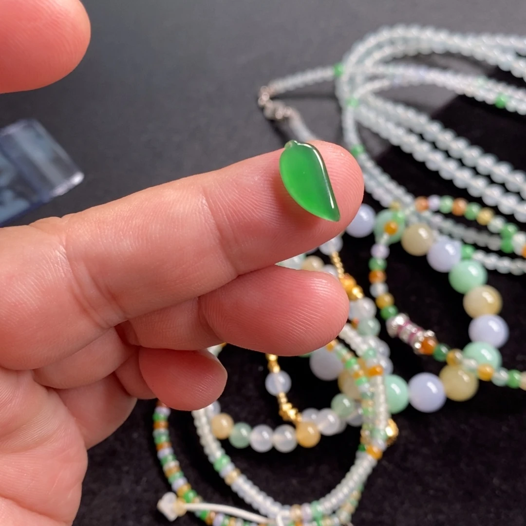 翡翠裸石甜绿福瓜