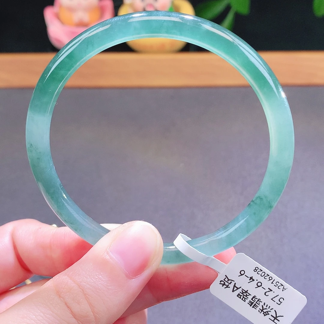 翡翠未镶嵌手镯天然翡翠