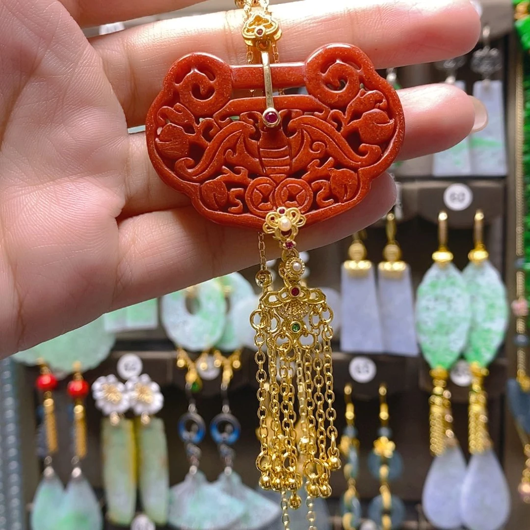 未镶嵌翡翠耳饰翡翠