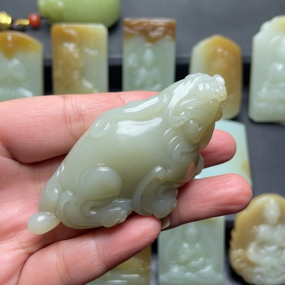 和田玉（糖玉）未镶嵌颈饰