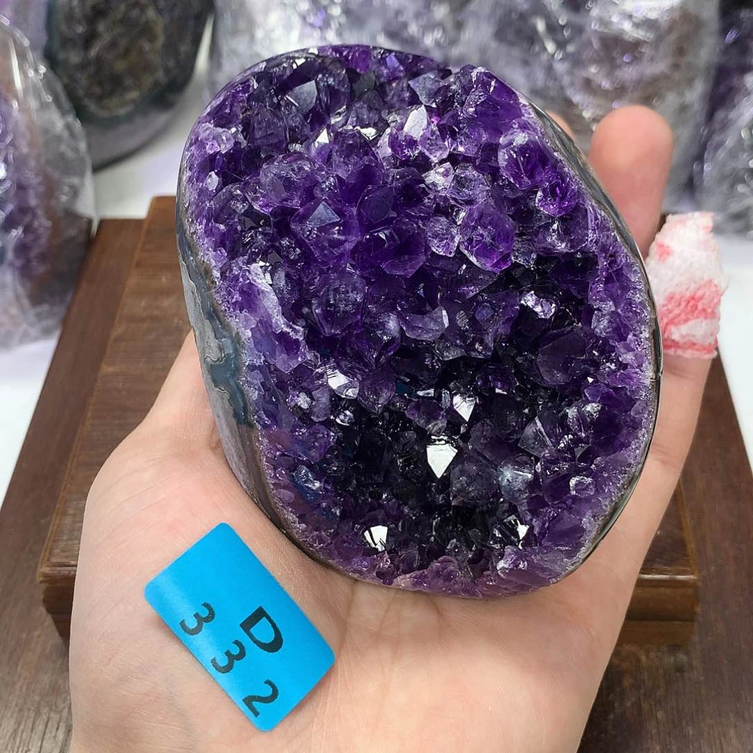 紫晶大型摆件（非配饰）未镶嵌牡*花